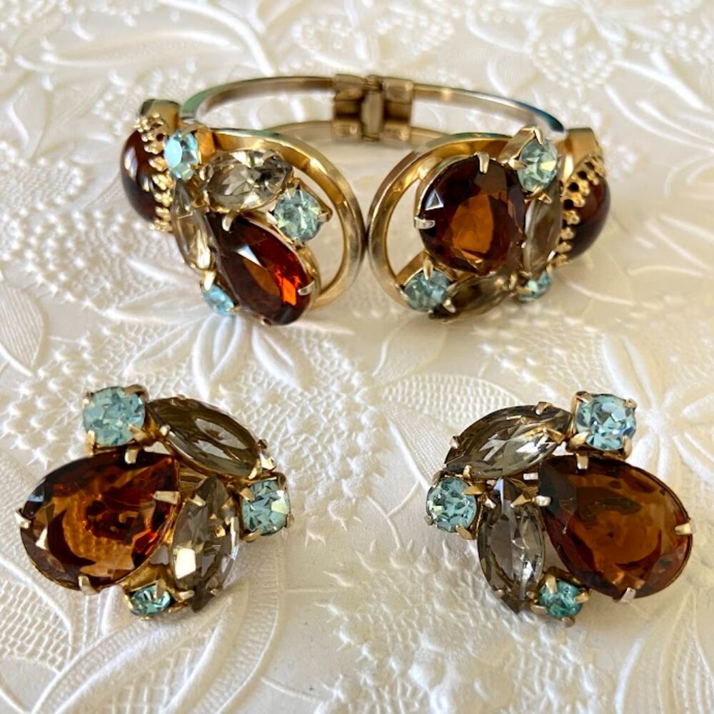 Gorgeous Vintage Juliana D & E Light Blue & Ambar Gold Filigree Clamper Bracelet